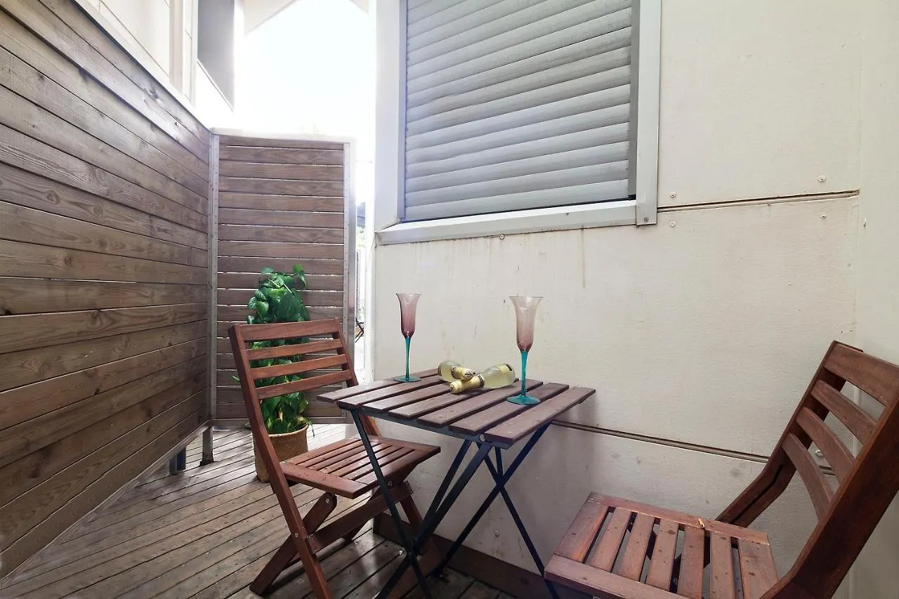 Mid-Term Rentals In Barcelona With Swimming Pool Apartment